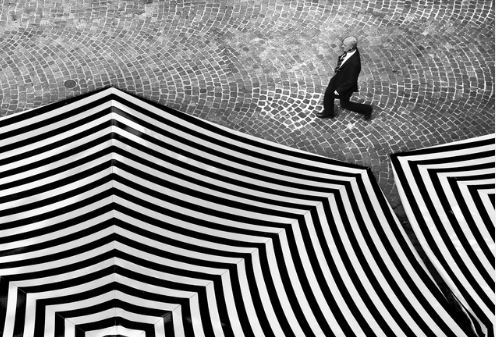 موضوع انشا تأثیر رنگهای سیاه و سفید در زندگی انسان‌ها