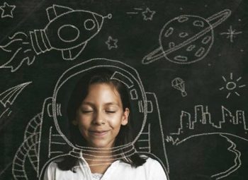 موضوع انشا تقویت قوه‌ی تخیل: کلیدی برای خلاقیت و نوآوری