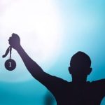 موضوع انشا آیا می‌توان شکست را به عنوان یک شکل پیروزی تعبیر کرد؟