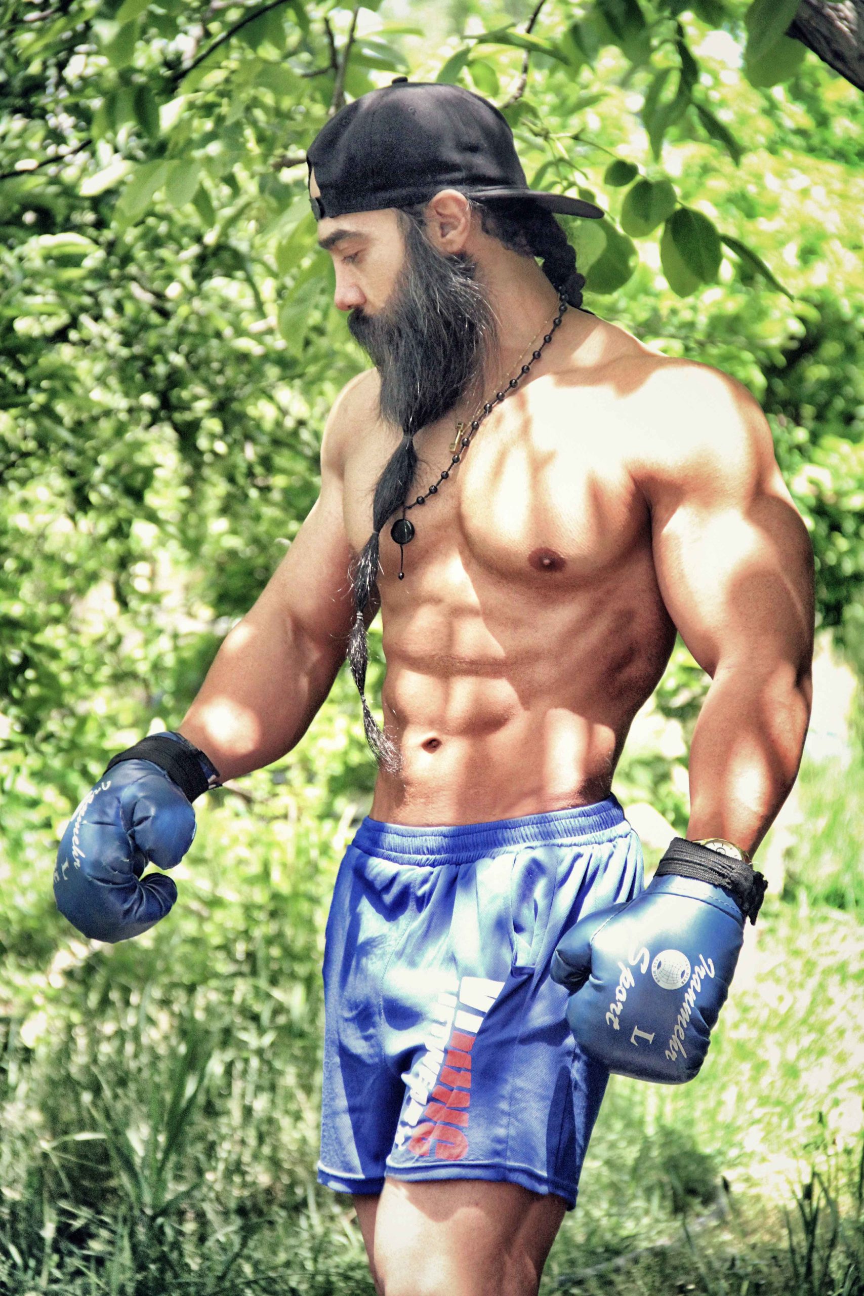 مصاحبه با قهرمان بدنسازی محمد عماد طالبلو ( Mohamad Emad Talebloo )